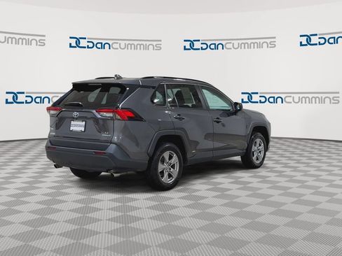 Used 2023 Toyota RAV4 LE AWD/4WD image 9