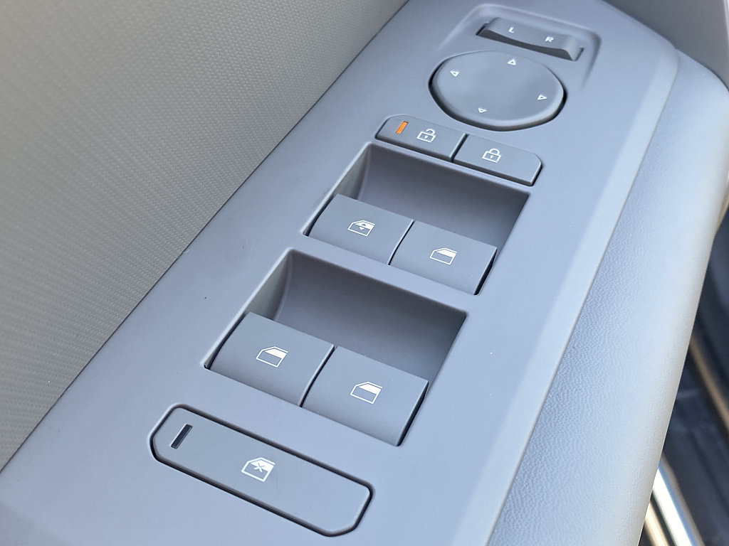 New 2027 Kia Seltos S FWD image 11