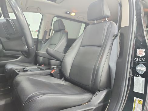 Used 2025 Honda Odyssey EX-L image 10