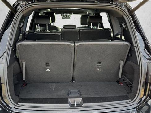 Used 2023 Mercedes-Benz GLB 250 4MATIC image 8
