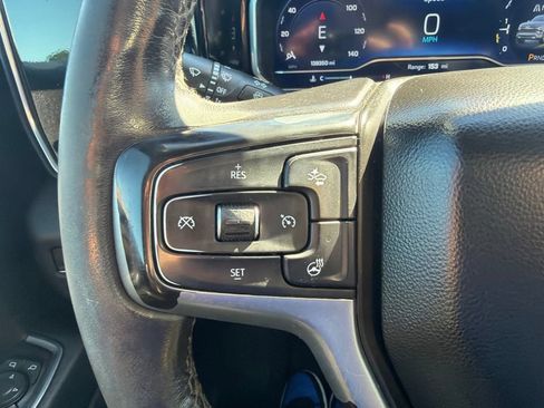Certified 2022 Chevrolet Silverado 1500 LT w/ Leather Package AWD/4WD image 10