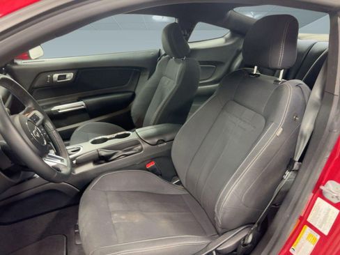 Used 2023 Ford Mustang Coupe image 5