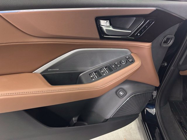 Used 2026 Acura MDX w/ Technology Package FWD image 12