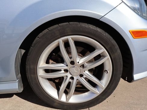 Used 2014 Mercedes-Benz C 250 Sedan image 9