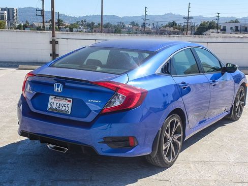 Used 2019 Honda Civic Sport image 6