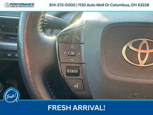Used 2023 Toyota Prius AWD image 19