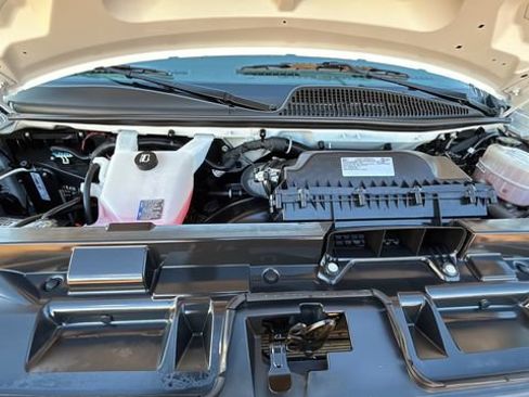 Used 2024 Chevrolet Express 3500 LT w/ LT Preferred Equipment Group RWD image 28