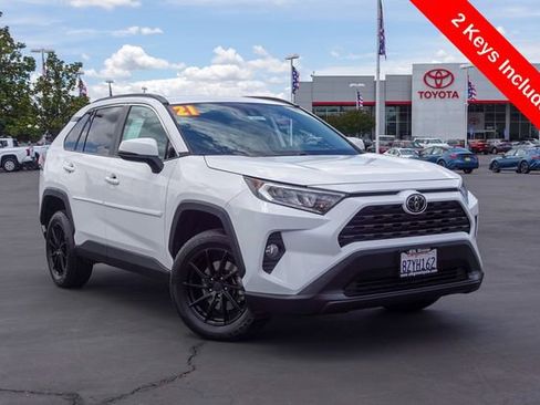 Certified 2021 Toyota RAV4 XLE AWD/4WD image 2