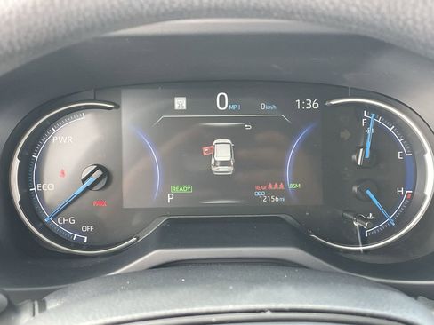 Used 2025 Toyota RAV4 LE AWD/4WD image 29