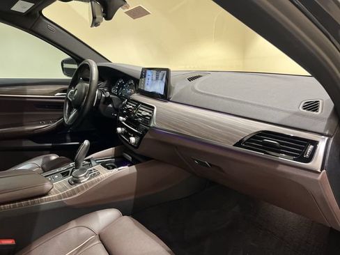 Used 2018 BMW 540i xDrive AWD/4WD image 25