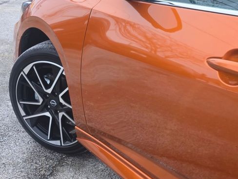 Used 2025 Nissan Sentra SR w/ SR Premium Package image 17