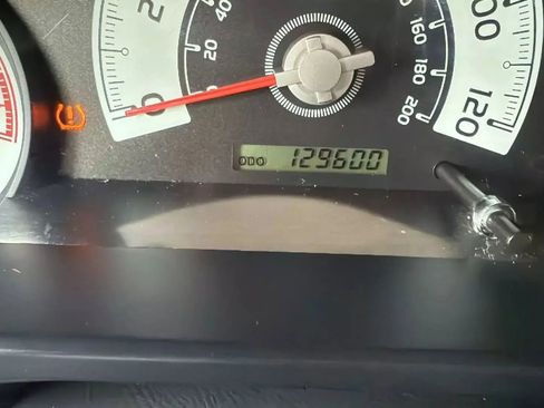 Used 2011 Toyota FJ Cruiser 4WD image 17