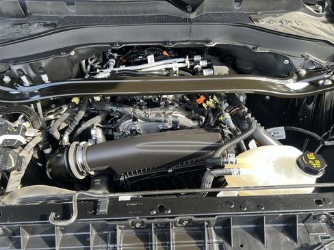 Used 2025 Ford Explorer Platinum w/ LUX Leather Package image 29