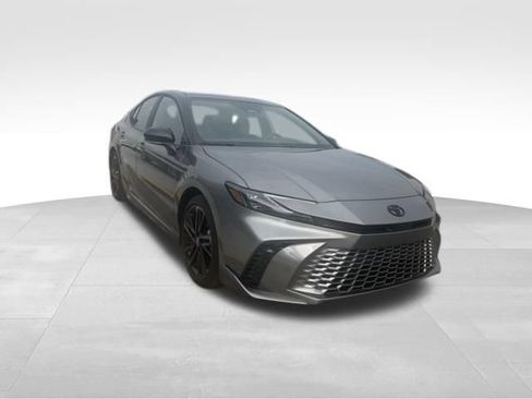 Used 2026 Toyota Camry XSE FWD image 1