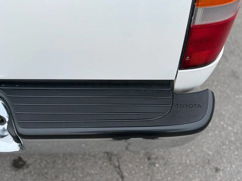 Used 2000 Toyota Tacoma 4x4 Xtracab image 24