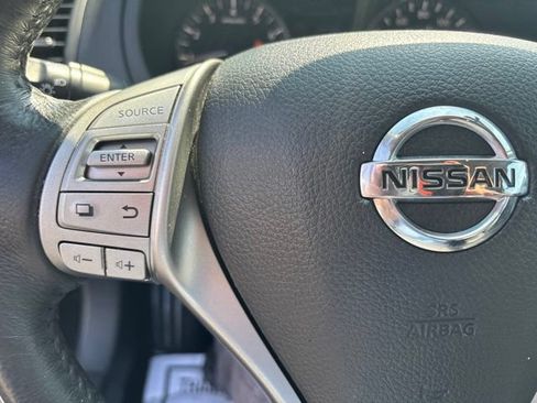 Used 2015 Nissan Altima 2.5 SL w/ Technology Package FWD image 24