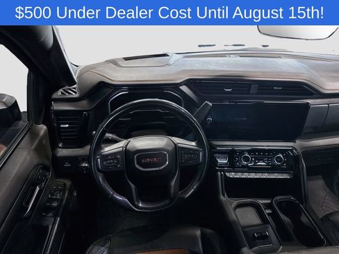 Used 2024 GMC Sierra 2500 AT4 w/ Technology Package AWD/4WD image 23