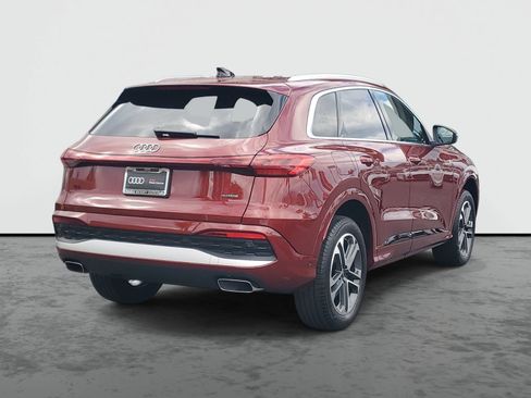 Used 2025 Audi Q5 Premium w/ Convenience Package AWD/4WD image 4