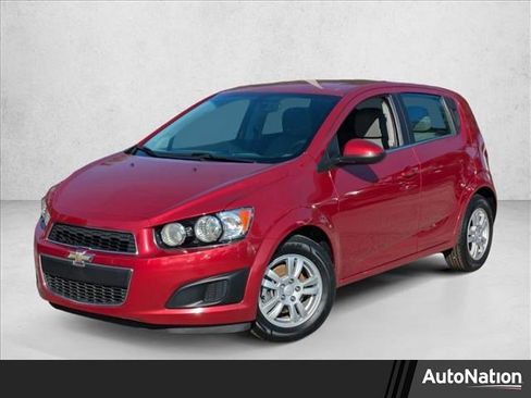 Used 2014 Chevrolet Sonic LT image 1