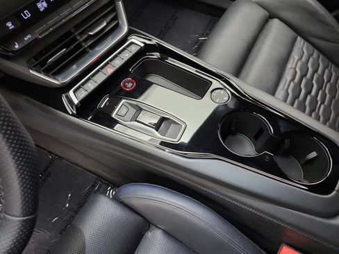 Used 2023 Audi RS e-tron GT w/ Carbon Performance Package AWD/4WD image 11
