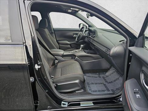 Used 2025 Honda HR-V Sport image 10