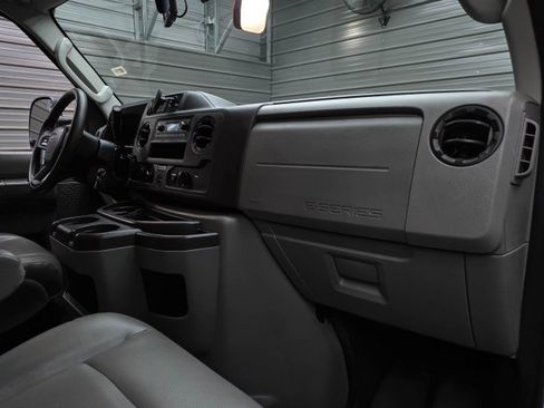 Used 2022 Ford E-350 and Econoline 350 Super Duty w/ Power Windows & Locks Group RWD image 16