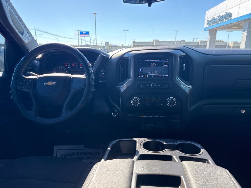 Used 2026 Chevrolet Silverado 1500 Custom w/ Turbomax Blackout Package AWD/4WD image 15