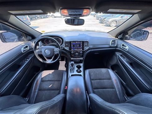 Used 2020 Jeep Grand Cherokee Altitude AWD/4WD image 22
