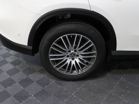 New 2024 Mercedes-Benz GLC 300 4MATIC image 11