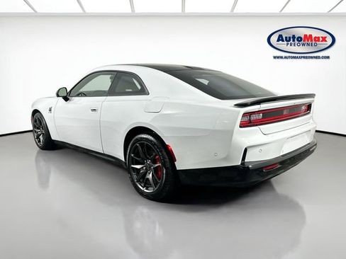 Used 2024 Dodge Charger Daytona Scat Pack w/ Plus Group AWD/4WD image 6
