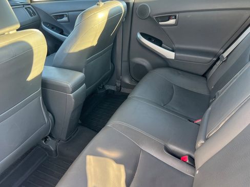 Used 2010 Toyota Prius Five image 9