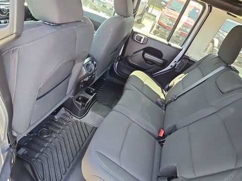 Used 2021 Jeep Wrangler Unlimited Sport w/ Sun And Sound Package AWD/4WD image 11
