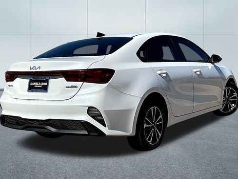 Used 2024 Kia Forte LXS w/ LXS Technology Package image 2