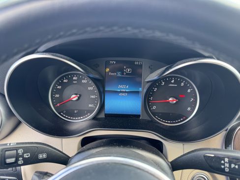 Used 2020 Mercedes-Benz GLC 300 4MATIC image 21