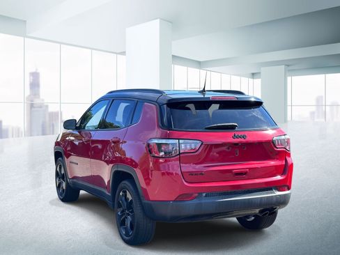 Used 2020 Jeep Compass Latitude AWD/4WD image 3