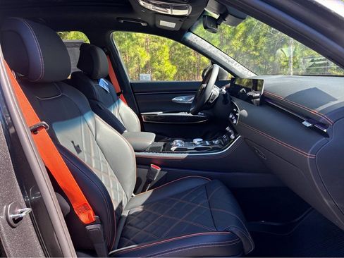 New 2026 Genesis GV70 3.5T Sport Prestige AWD/4WD image 17