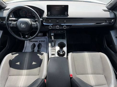 Used 2023 Honda Civic Sport image 10