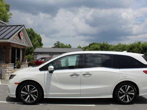 Used 2018 Honda Odyssey Elite image 10