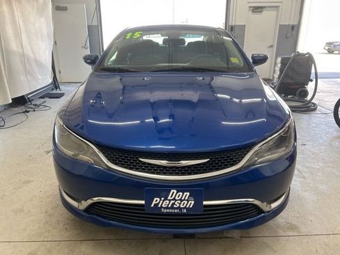 Used 2015 Chrysler 200 Limited FWD image 2