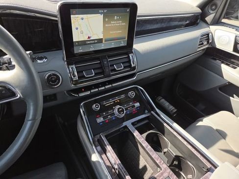 Used 2021 Lincoln Navigator Reserve w/ Luxury Package image 43