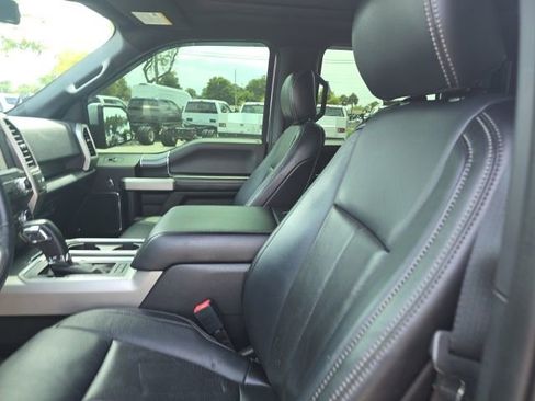 Used 2020 Ford F150 Lariat w/ Equipment Group 502A Luxury AWD/4WD image 6