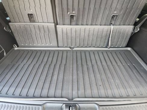 Used 2024 Jeep Wagoneer 4WD w/ Convenience Group I image 33