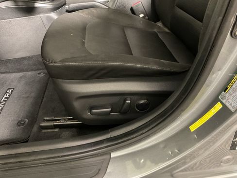 Used 2017 Hyundai Elantra Value Edition FWD image 22