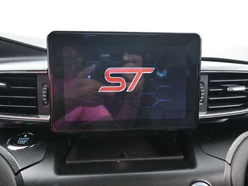 Used 2020 Ford Explorer ST w/ ST Street Pack AWD/4WD image 31
