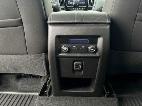 Certified 2023 Chevrolet Traverse LT w/ Rear Camera Mirror Package image 20