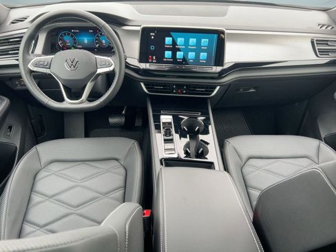 New 2026 Volkswagen Atlas Cross Sport SE AWD/4WD image 16