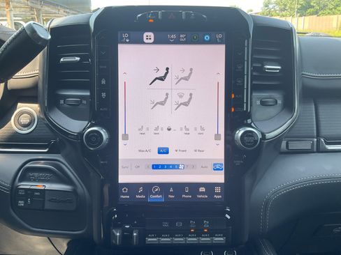 Used 2024 RAM 3500 Limited image 23