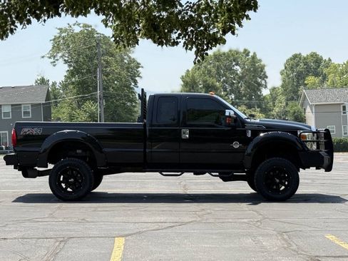 Used 2012 Ford F250 Lariat w/ Chrome Pkg AWD/4WD image 4