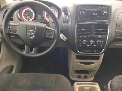Used 2016 Dodge Grand Caravan SE w/ Quick Order Package 29E SE FWD image 22