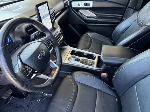 Used 2020 Ford Explorer ST w/ ST Street Pack AWD/4WD image 9